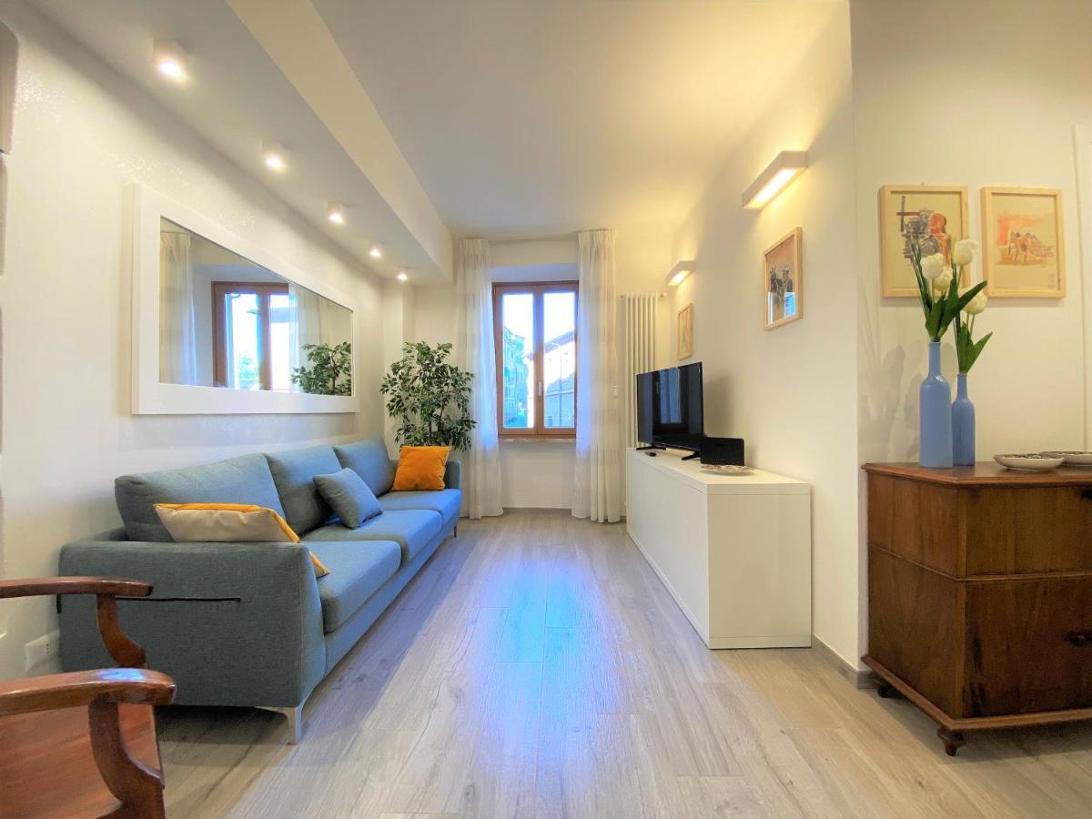 Casa Stella- A Due Passi Dal Corso Di Siena Daire Dış mekan fotoğraf